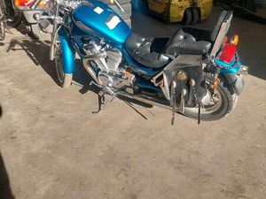 SUZUKI VS 600 INTRUDER