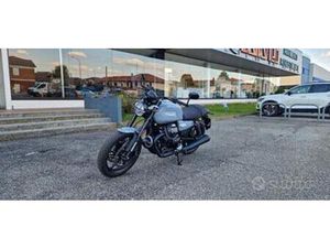 MOTO GUZZI V7 SPORT AZIENDALE