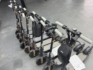 E-SCOOTER NINEBOT POWERED BY SEGWAY