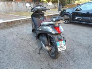 PEUGEOT GEOPOLIS 300 -