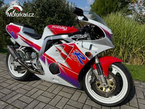 SUZUKI GSX-R 400 'TOP'