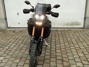 ② YAMAHA TENERE 700