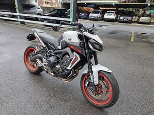 YAMAHA MT 09 CANTON TESSIN -