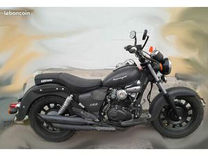 MOTO 125 CUSTOM SUPERLIGHT KEEWAY