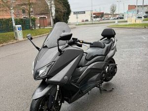 T-MAX 530 ÉDITION IRON MAX