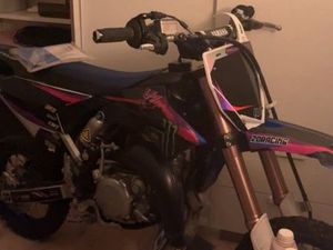 65 YZ PROCHE DU NEUF