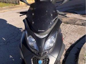 PIAGGIO MP3 350 LT - 2019 - TRÈS BON ÉTAT