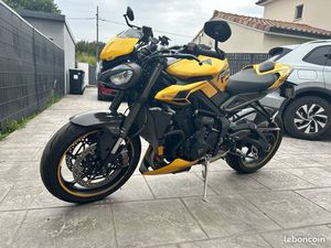 TRIUMPH STREET TRIPLE RS 765 TRÈS OPTIONNÉE