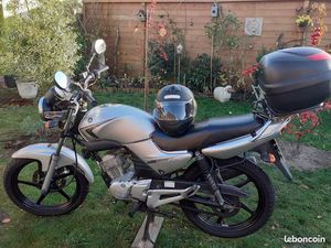 MOTO YAMAHA 125 YBR