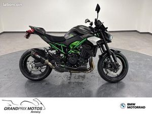 KAWASAKI Z 900