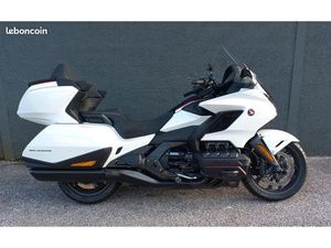 HONDA GOLDWING 1800 TOURING DCT