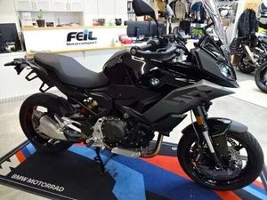 BMW F 900 XR TRIPLE BLACK