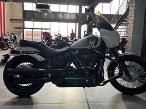 HARLEY-DAVIDSON SOFTAIL STREET BOB 1868 2021 1868 CM3 | MOTO CUSTOM | 49 700 KM | BLANC | 62360 ST LEONARD