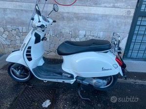 VESPA 300 GTS SUPER