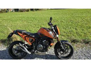 KTM 690 DUKE ORANGE