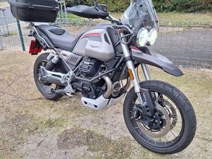 MOTO GUZZI V85TT TRAVEL