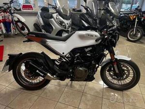 HUSQVARNA SVARTPILEN 401 SOLO 5KM