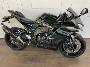 KAWASAKI NINJA ZX-4RR PERFORMANCE - MODELL 2026