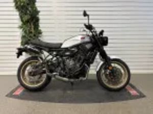 YAMAHA XSR 700 XTRIBUTE