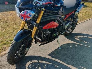 MOTO TRIUMPH SPEED TRIPLE R 1050