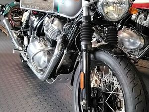 ROYAL ENFIELD INTERCEPTOR 650