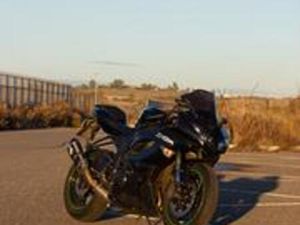 KAWASAKI NINJA ZX6R