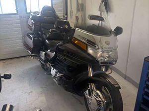 HONDA GOLD WING