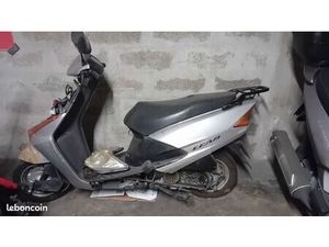 HONDA LEAD 100