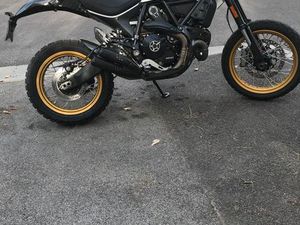 MOTO DUCATI DÉSERT SLED ABS