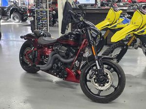 2017 HARLEY-DAVIDSON SOFTAIL® CVO™ PRO STREET BREAKOUT®