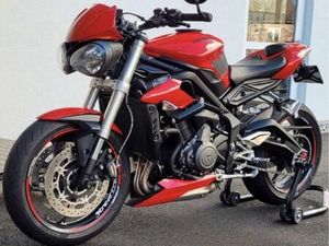 TRIUMPH STREET TRIPLE 660 S – BRIDÉE A2