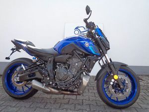 YAMAHA MT-07 *TIEFER*