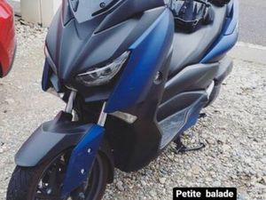 YAMAHA X-MAX 125