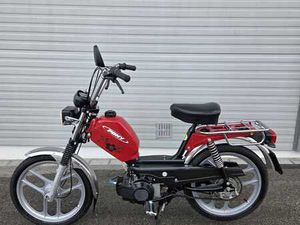 GTX 521 NEUWERTIG 1900KM MIT ANLASSER BLINKER