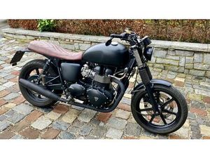 TRIUMPH BONNEVILLE