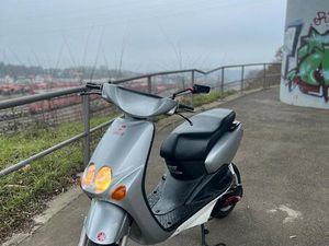 SUCHE UNTERBODEN FÜR YAMAHA NEOS 2 TAKT