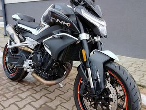 CFMOTO 800NK
