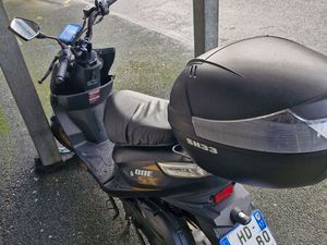 VENDS SCOOTER URGENT NECO LOLA MODÈLE AVRIL 2025
