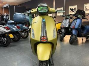 VESPA SPRINT ELETTRICA LAAGSTE PRIJS! DRIVE GREEN! — SCOOTERS | VESPA — MARKTPLAATS