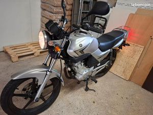 MOTO YAMAHA YBR 125