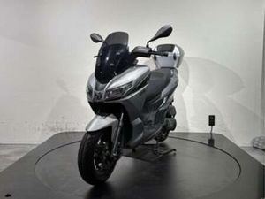 APRILIA SXR 50 | 2023 | 1200KM — SCOOTERS | APRILIA — MARKTPLAATS