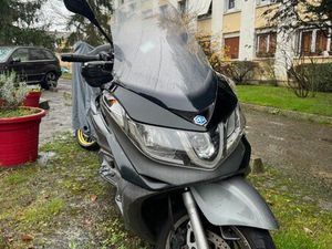 PIAGGIO X10 EXECUTIVE – ROULE PARFAITEMENT – 1 800