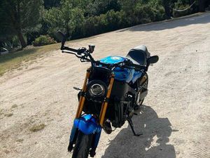 YAMAHA XSR 900