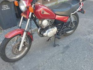 MOTO 125