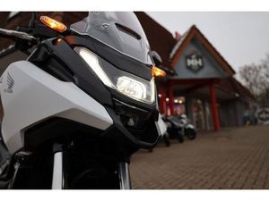 HONDA NC 750 X ! ABS ! LED ! WENIG KILOMETER ! SOFORT