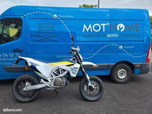 HUSQVARNA 701 SUPERMOTO