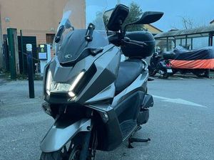 SCOOTER KYMCO SKYTOWN 125