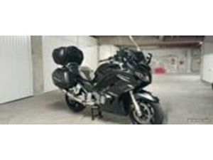 SUPERBE YAMAHA FJR 1300