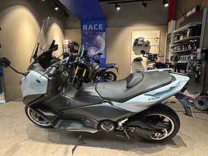 YAMAHA T MAX 560 TECH MAX MOD.2025
