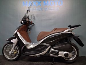PIAGGIO BEVERLY 300I →